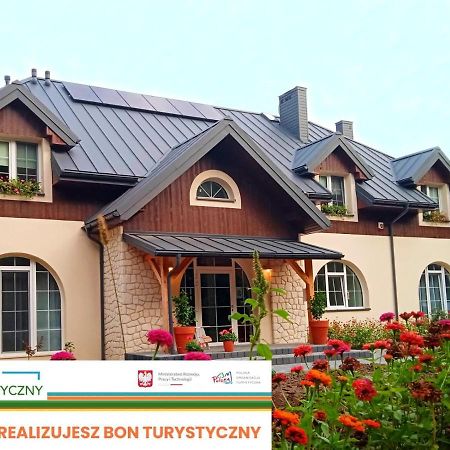 Dworek Akacja Uslugi Hotelarskie Janowiec Dış mekan fotoğraf
