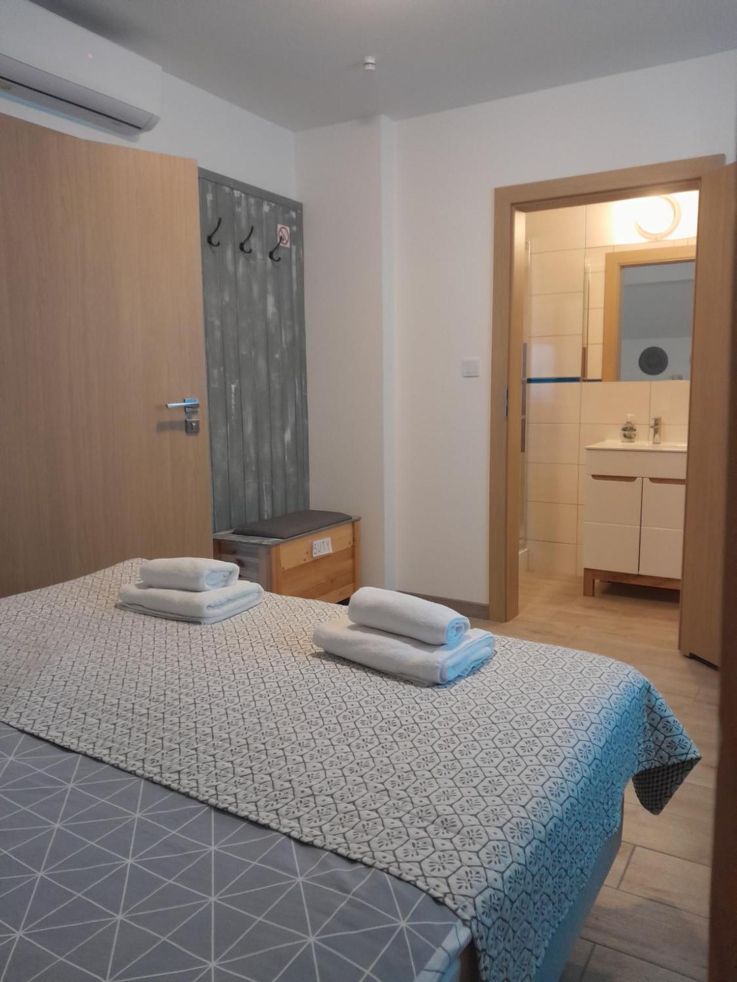 Dworek Akacja Uslugi Hotelarskie Janowiec Dış mekan fotoğraf